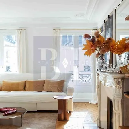Dauphine Saint Germain 6th Arr 2bedrooms פריז