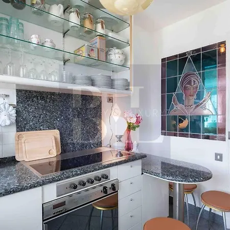 Dauphine Saint Germain 6th Arr 2bedrooms * פריז