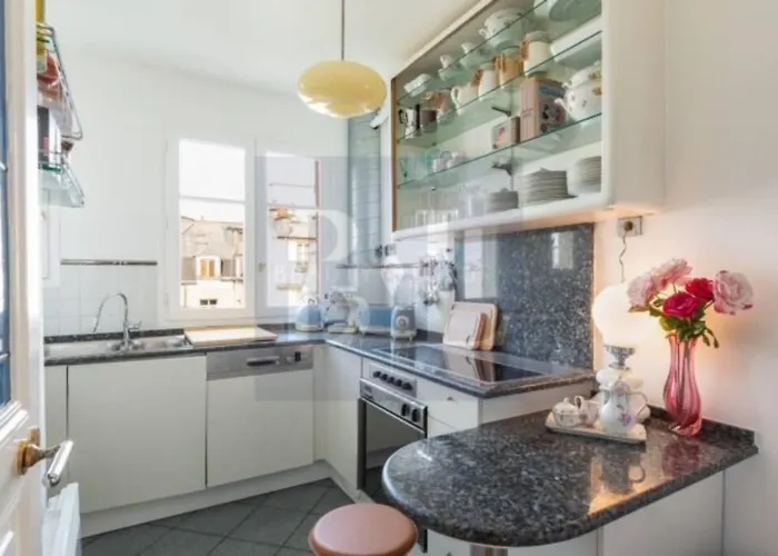 Dauphine Saint Germain 6th Arr 2bedrooms * Párizs